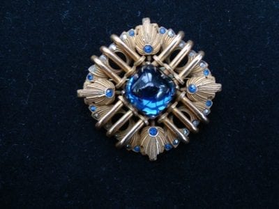 czechglassbrooch